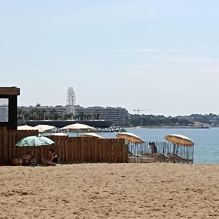 Appartement A 50 Metres De La Plage Frejus Exterior photo