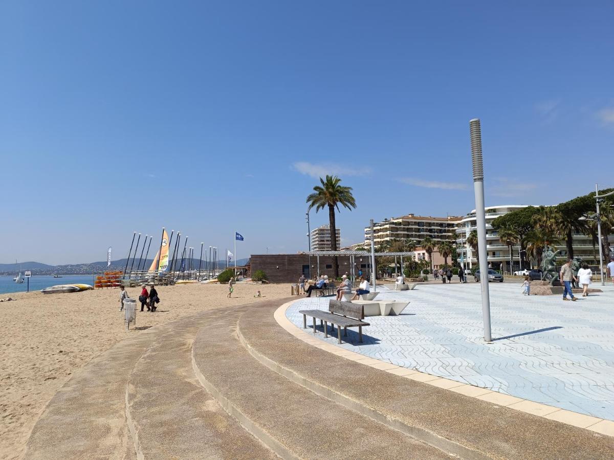 A 50 Metres De La Apartment *